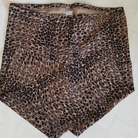 Pants - NWOT Camo / Leopard  Capris